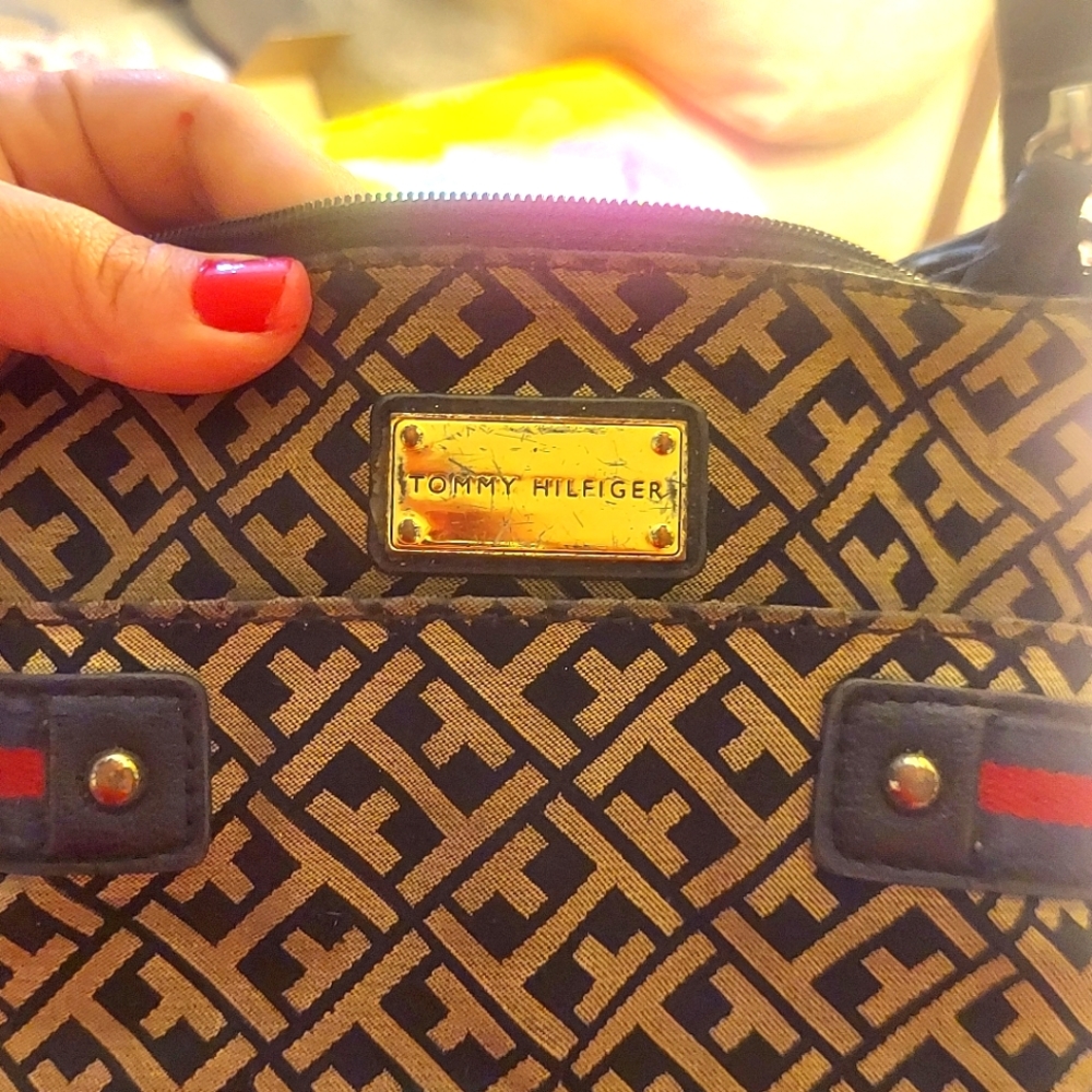 Tommy Hilfiger cross body bag